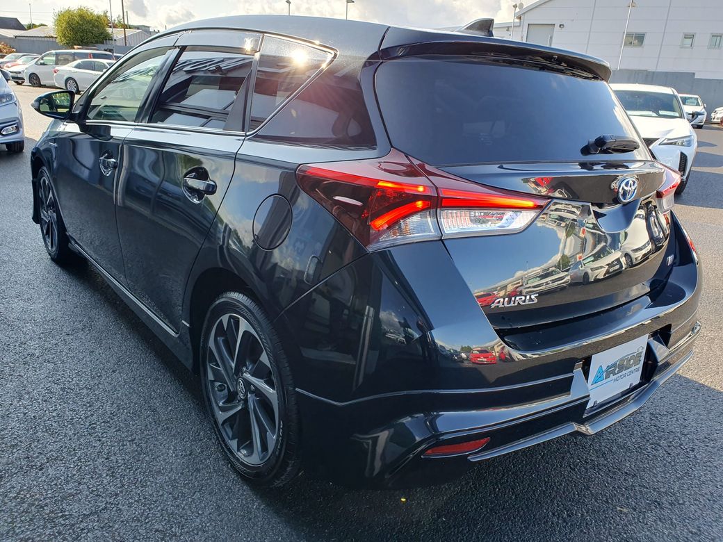 2017 Toyota Auris