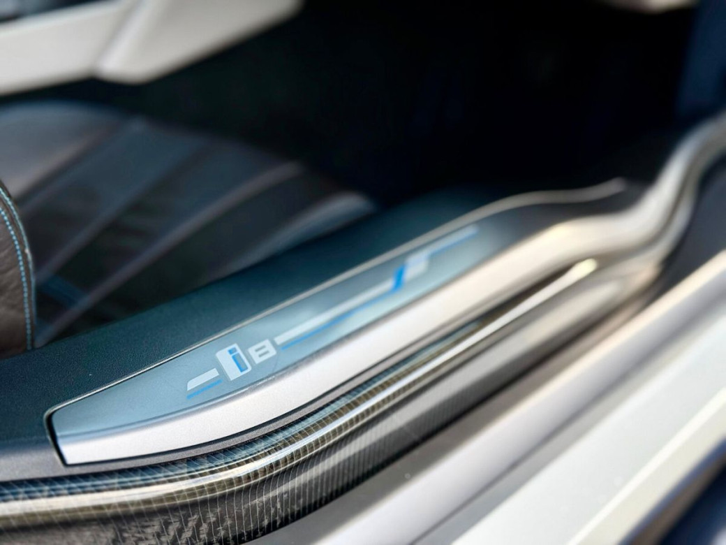 2018 BMW i8