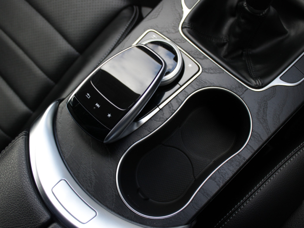 2018 Mercedes-Benz C 220