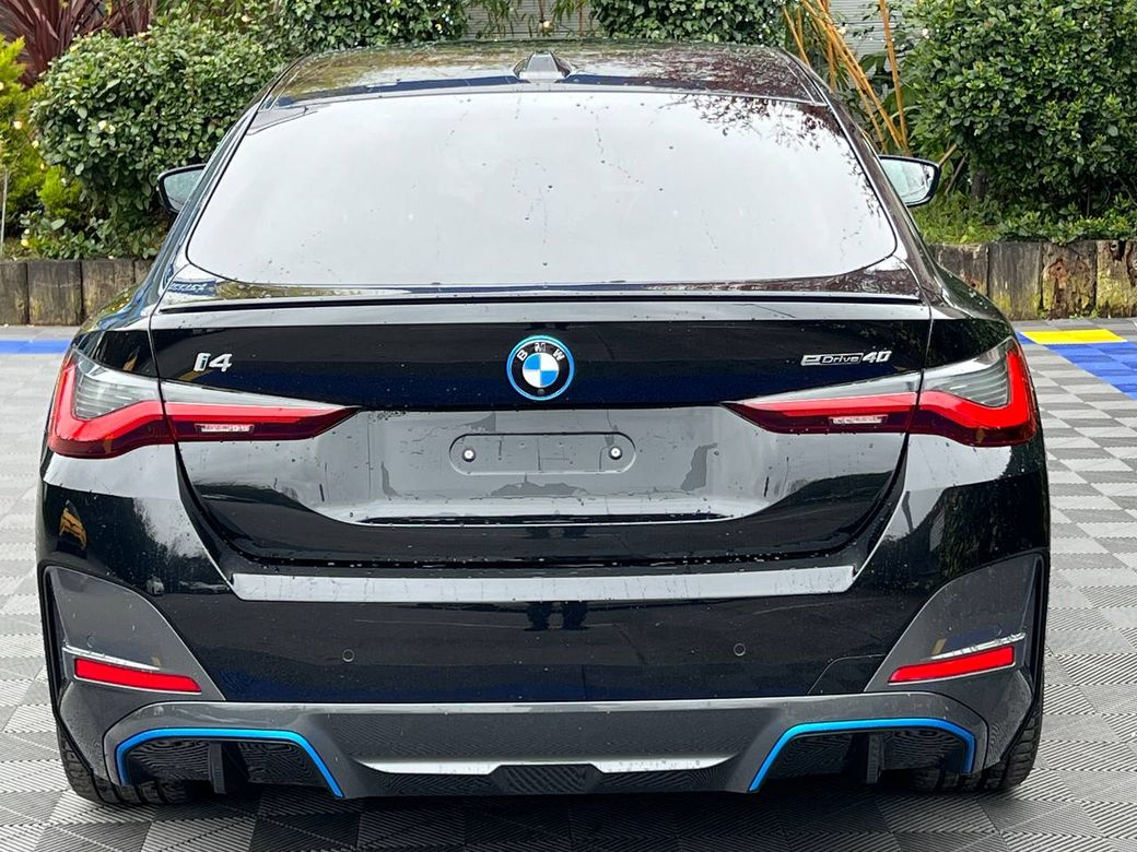 2022 BMW i4