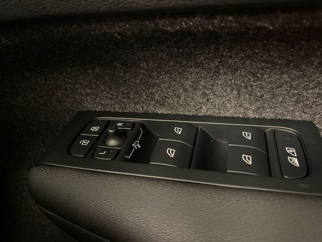 2026 Volvo EC40