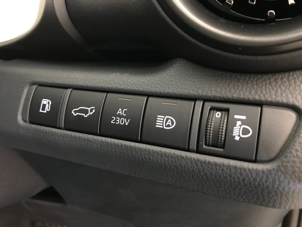 2025 Toyota C-HR