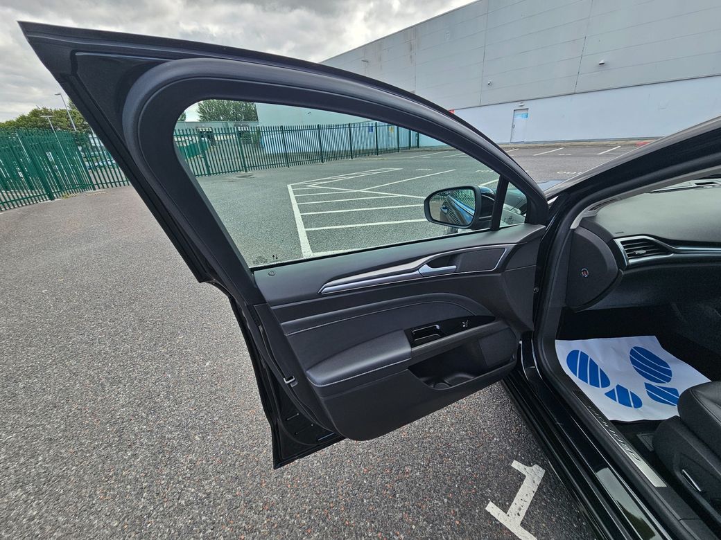 2021 Ford Mondeo