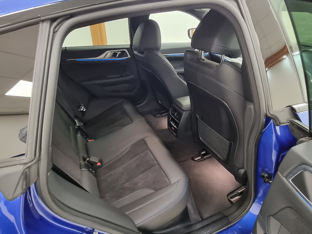 2023 BMW i4