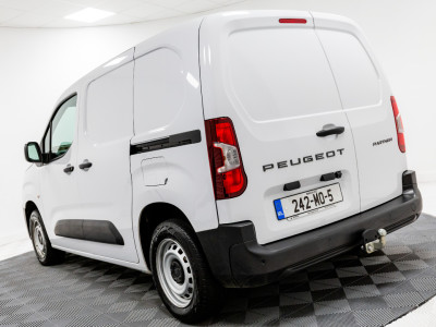 2024 Peugeot Partner