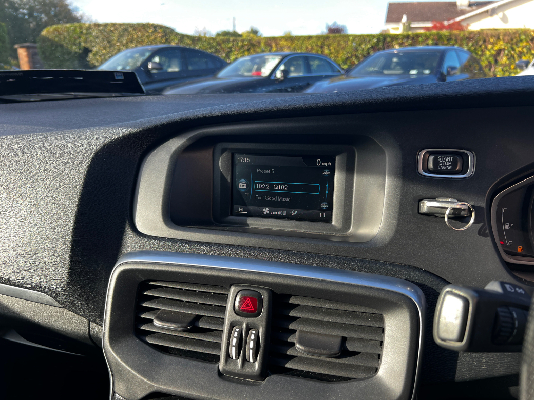 2016 Volvo V40
