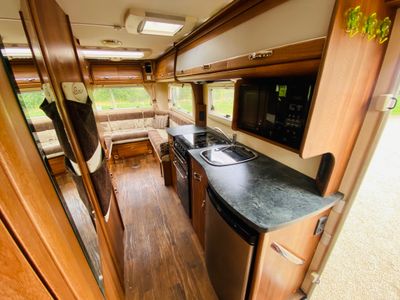 2013 AUTOSLEEPER BROADWAY LOW PROFILE R.H.D 