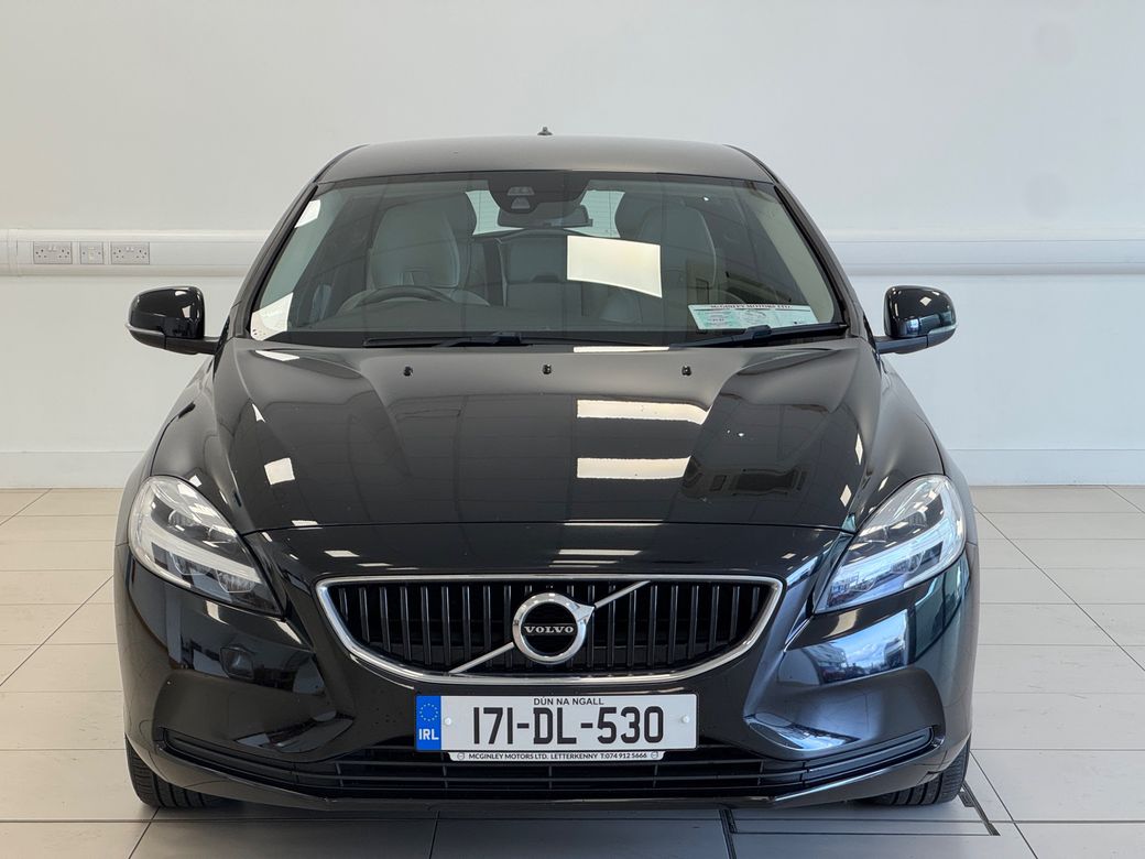 2017 Volvo V40