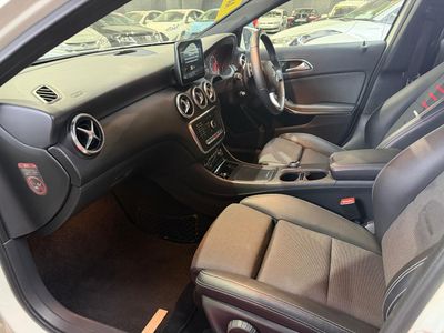 2017 Mercedes-Benz A 180