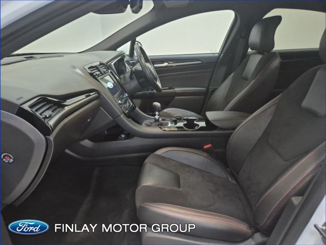 2022 Ford Mondeo