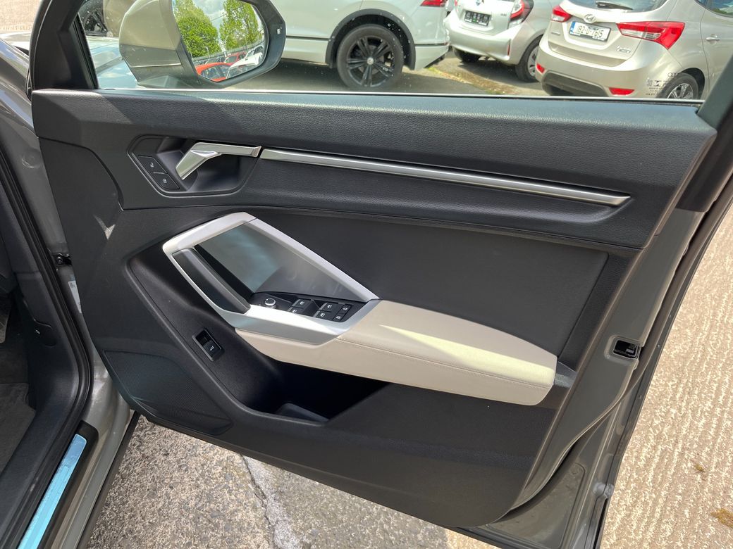 2021 Audi Q3