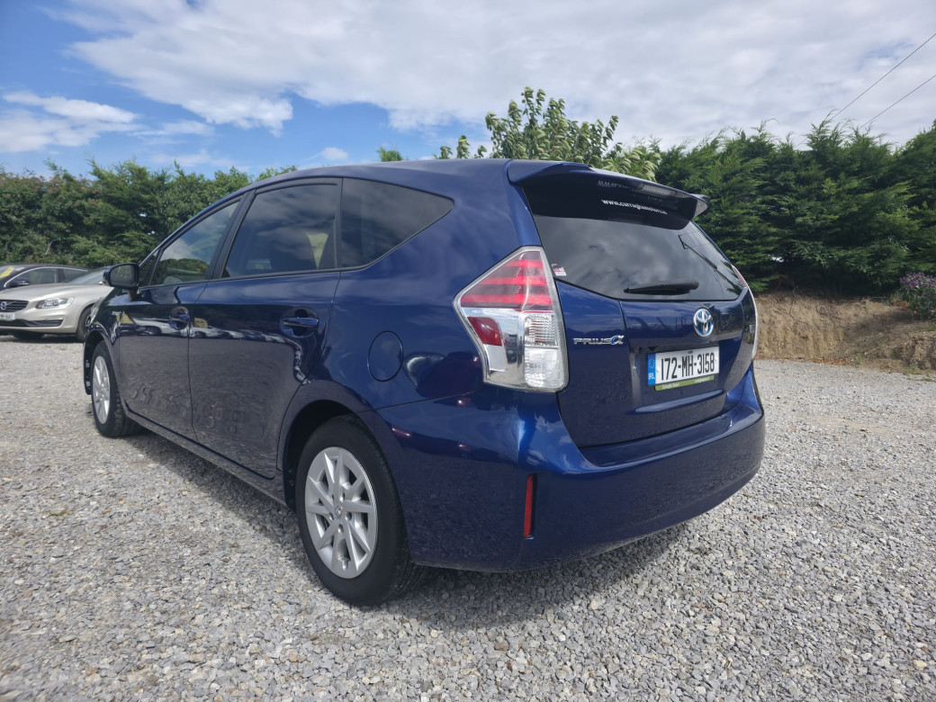 2017 Toyota Prius Alpha