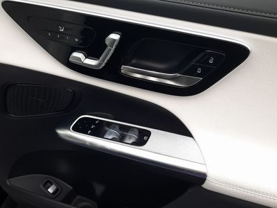 2025 Mercedes-Benz GLC Class