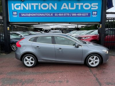 2015 Volvo V40