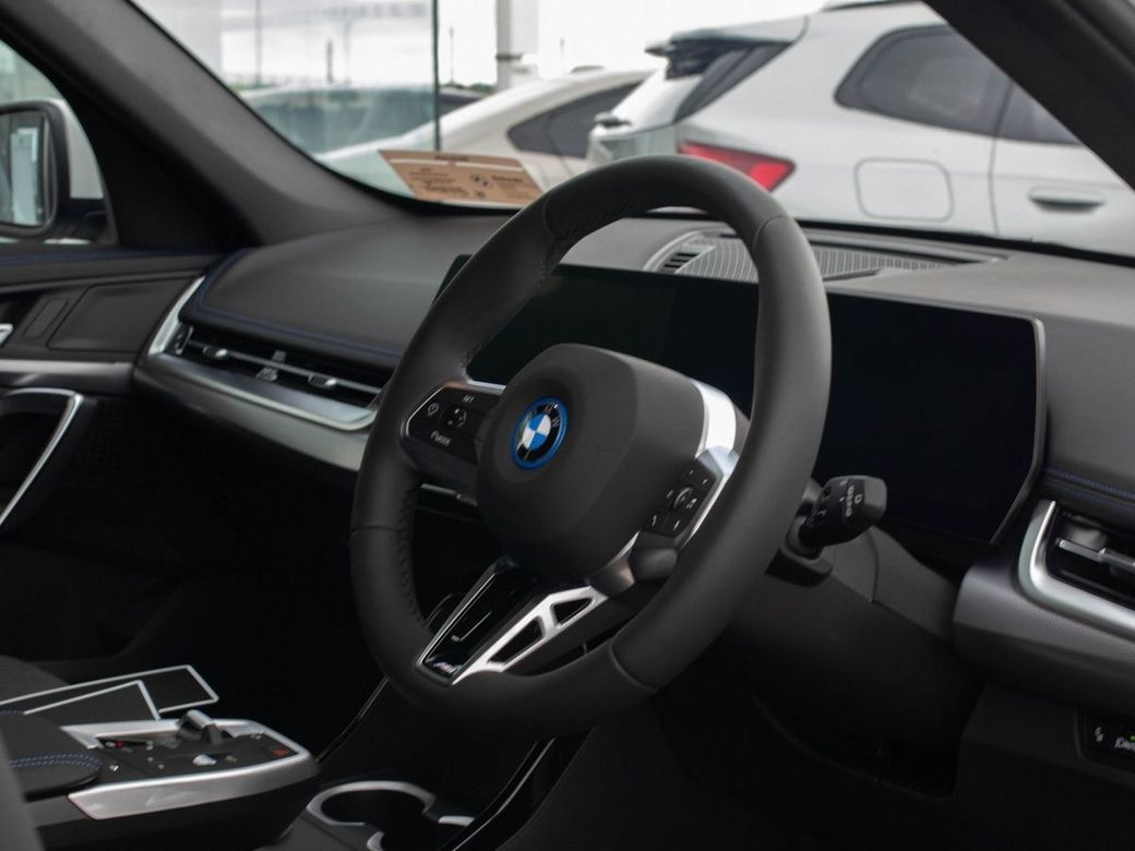 2025 BMW iX1