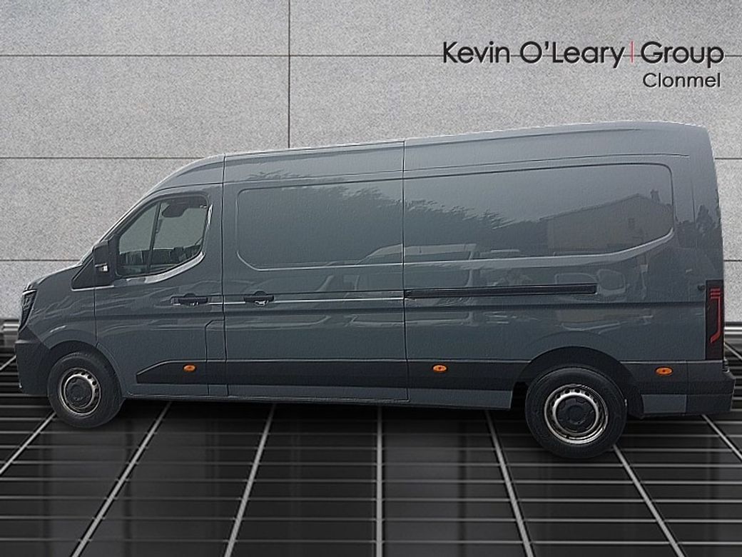 2025 Renault Master
