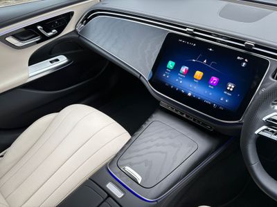 2025 Mercedes-Benz E 300