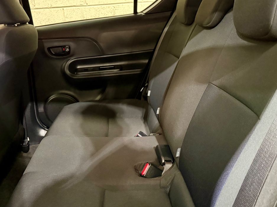 2015 Toyota Aqua