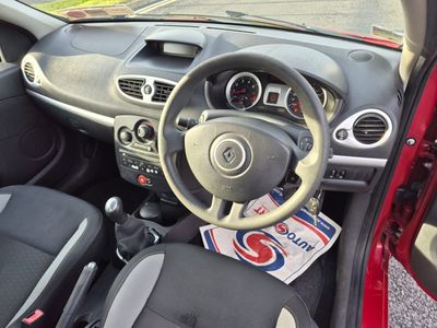 2011 Renault Clio