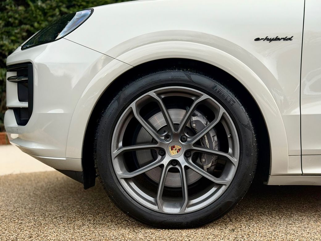 2024 Porsche Cayenne