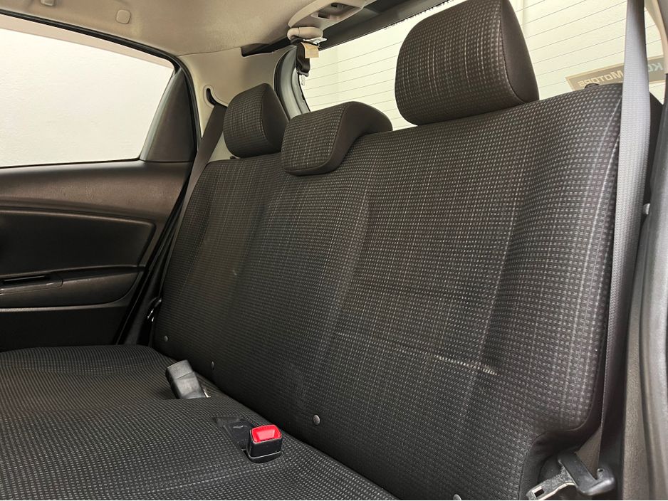 2016 Toyota Vitz