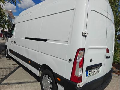 2023 Renault Master