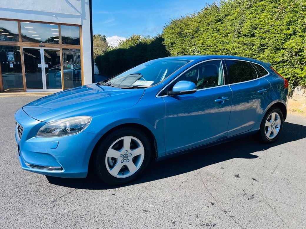 2015 Volvo V40