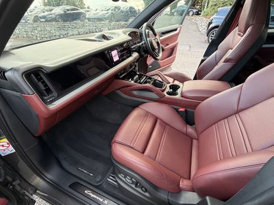 2024 Porsche Cayenne