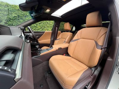 2021 Lexus ES 300h