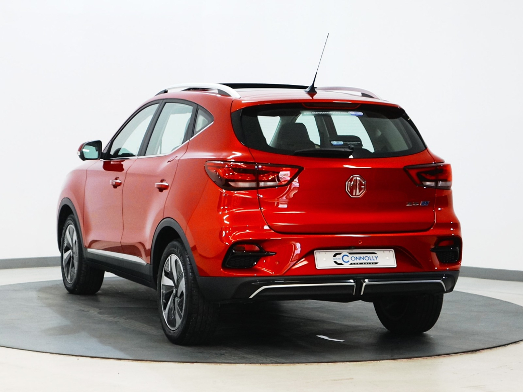 2022 MG ZS