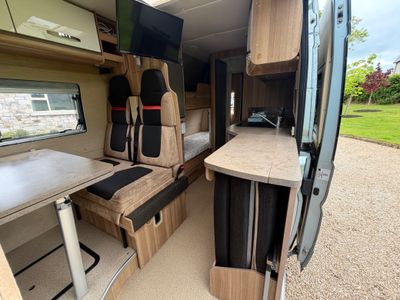 2013 SWIFT  AUTOCRUISE QUARTET R.H.D 4 BERTH 