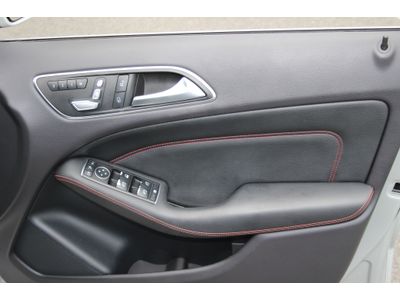 2015 Mercedes-Benz B 180