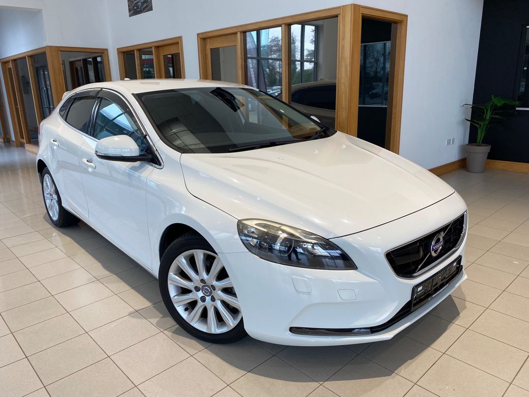 2015 Volvo V40