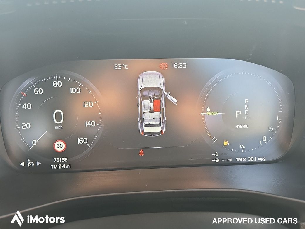 2022 Volvo XC40