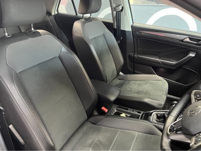 2023 Volkswagen T-Roc