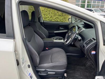 2016 Toyota Prius Alpha