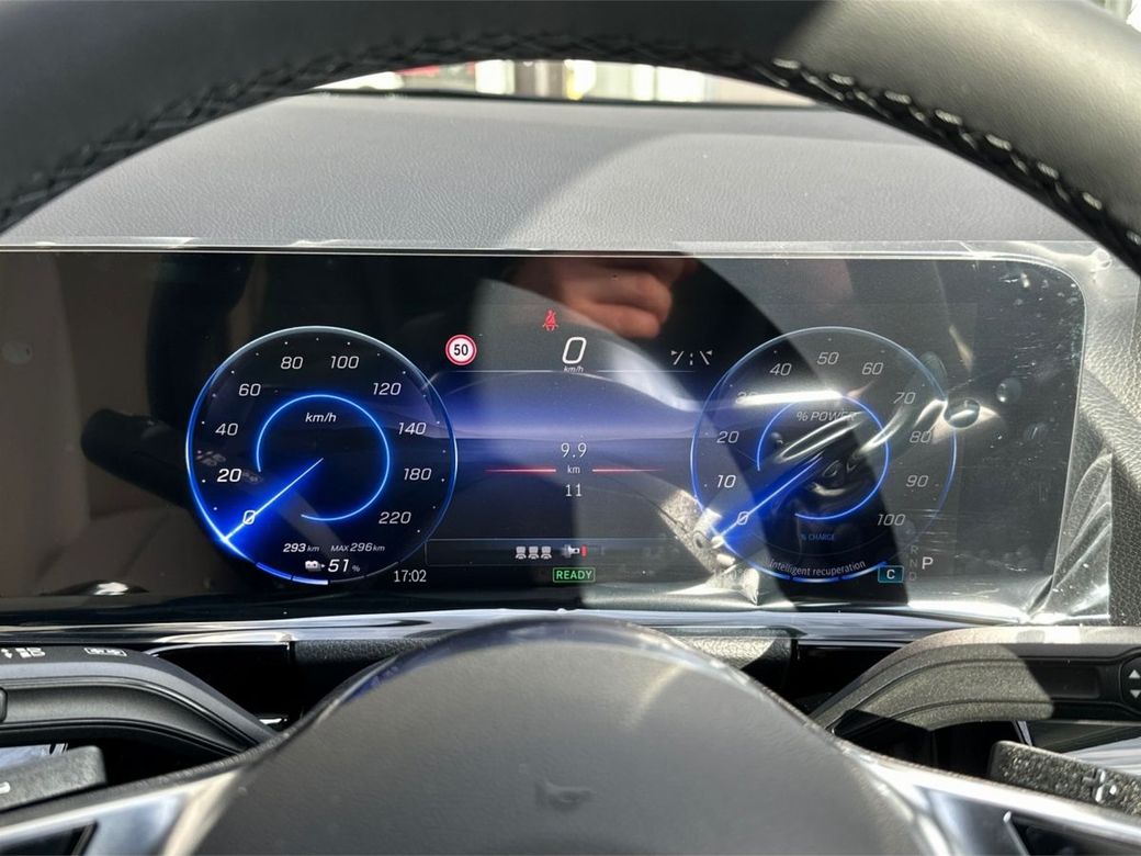 2025 Mercedes-Benz EQA