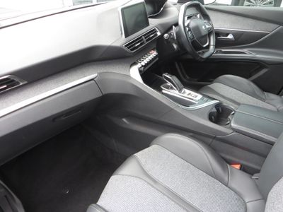 2020 Peugeot 5008