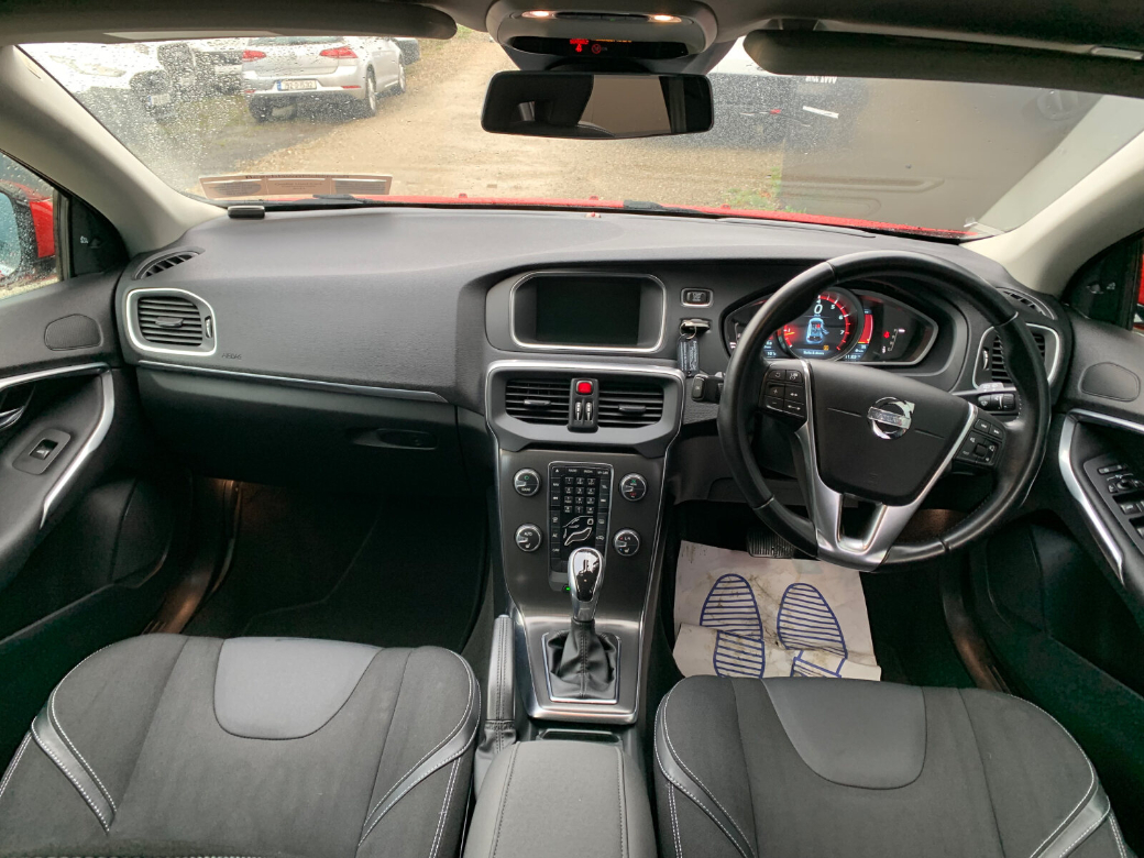 2014 Volvo V40