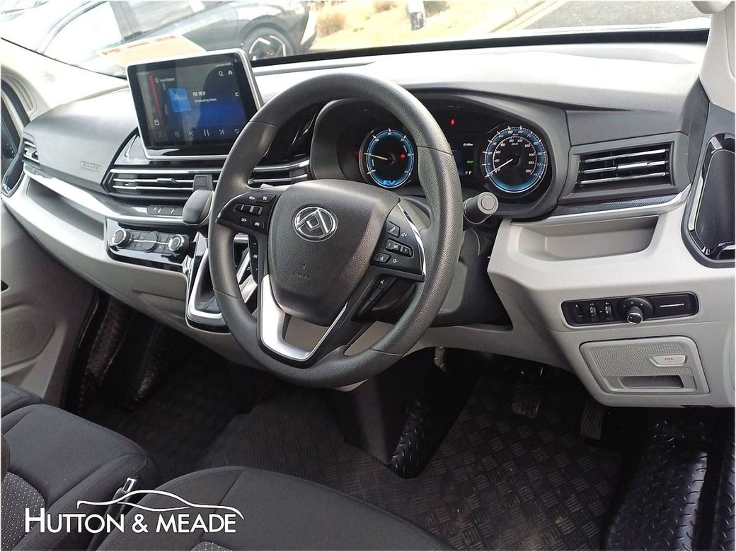 2025 Maxus eDELIVER 9