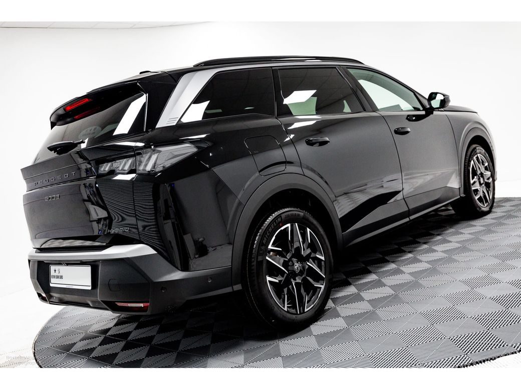 2025 Peugeot 5008