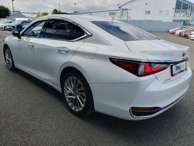 2020 Lexus ES 300h