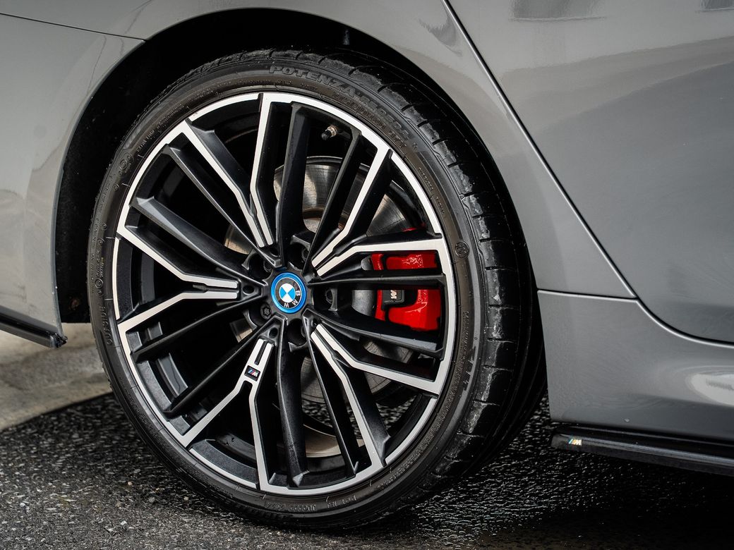 2022 BMW 5 Series