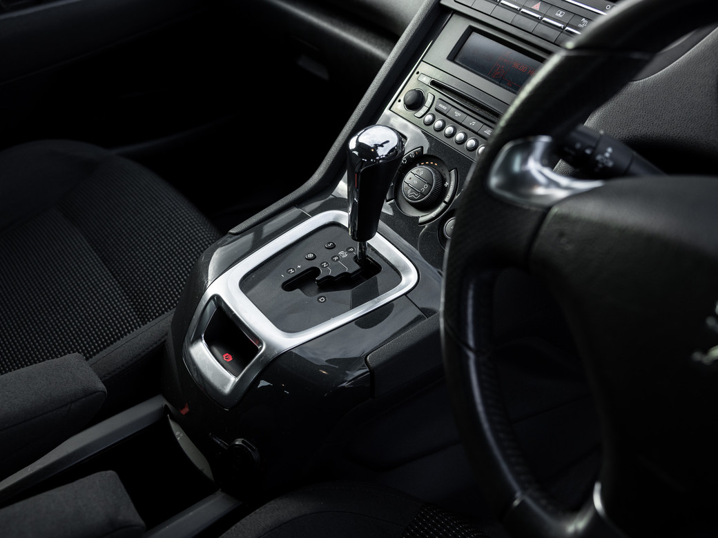 2015 Peugeot 5008