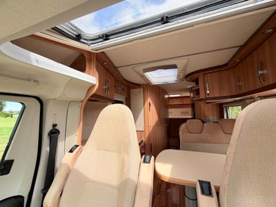 2013 HYMER  T614 CL L.H.D MANUAL 