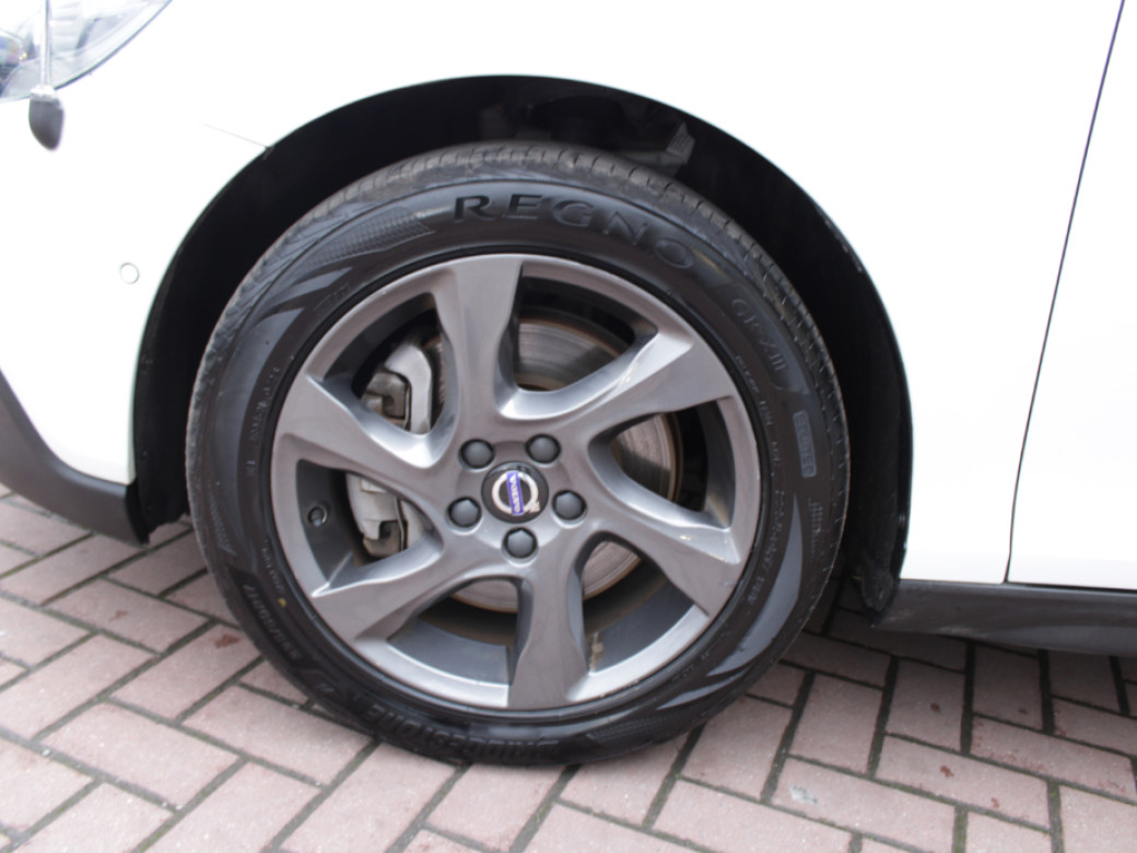 2016 Volvo V40 Cross Country