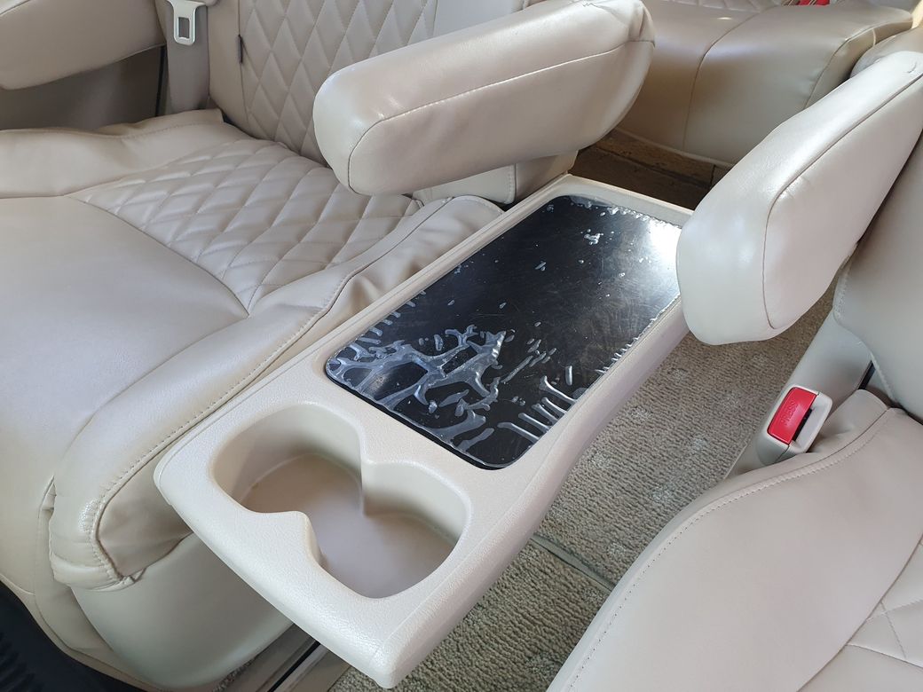 2013 Toyota Alphard