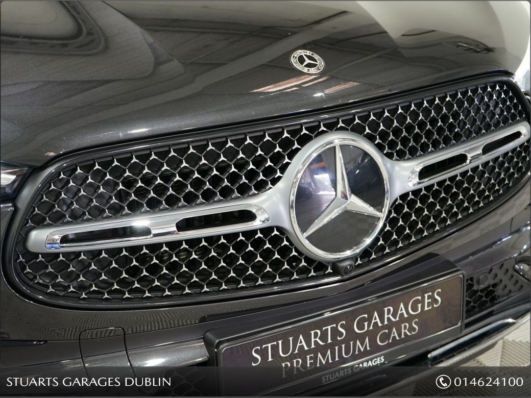 2025 Mercedes-Benz GLC Class