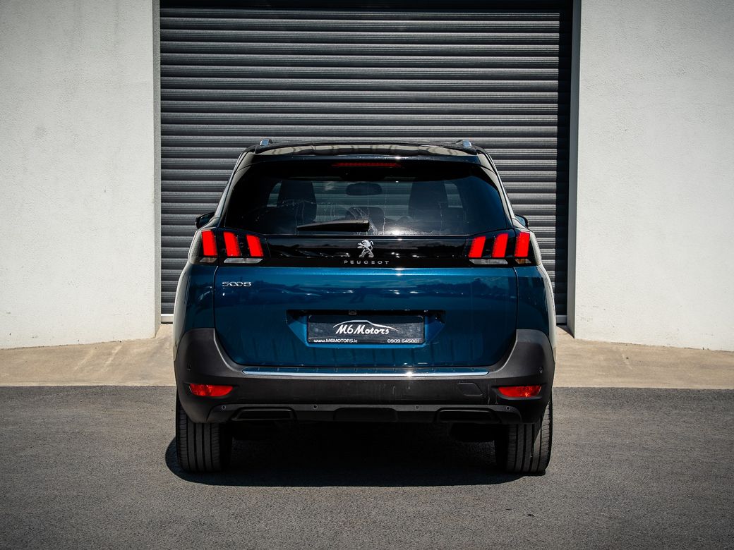 2023 Peugeot 5008