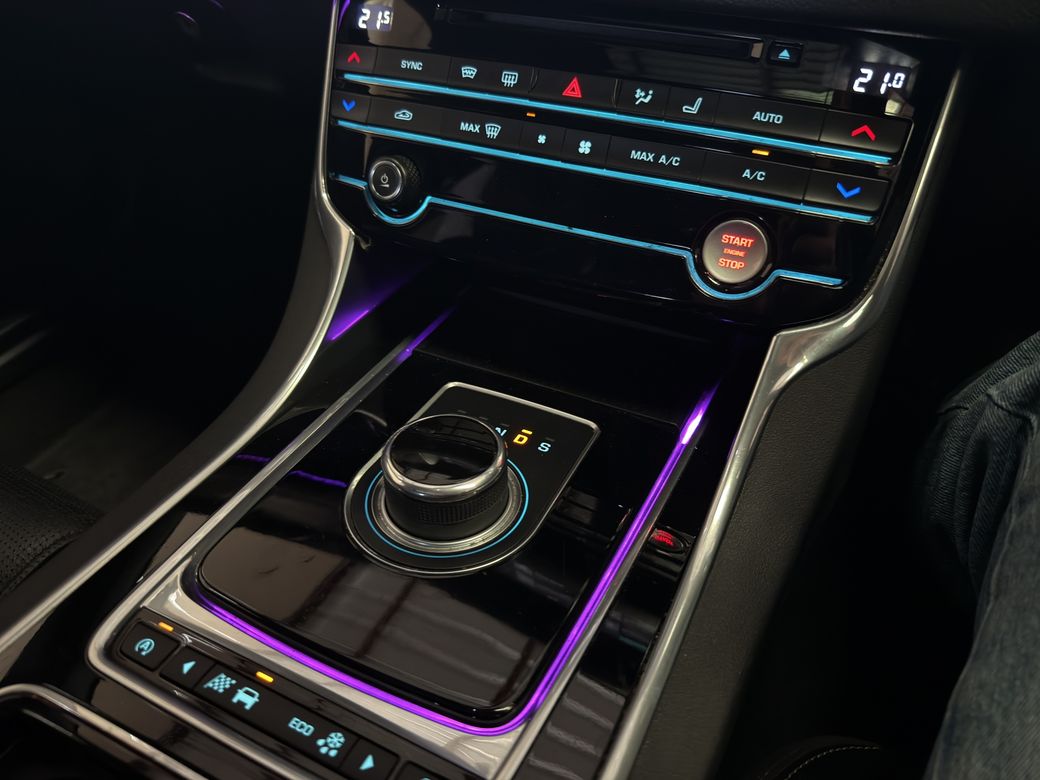 2017 Jaguar XF